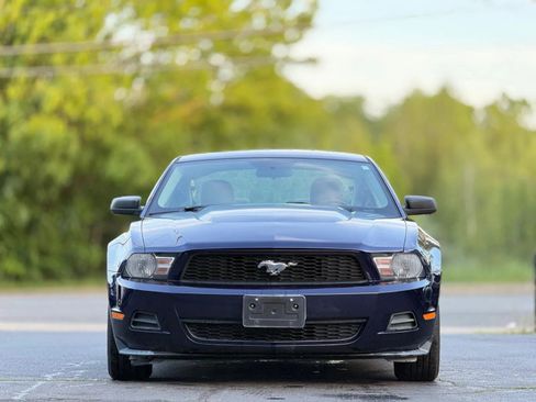 Used 2010 Ford Mustang Coupe RWD image 6