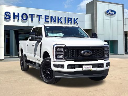 New 2026 Ford F250 Lariat w/ Black Appearance Package AWD/4WD image 1