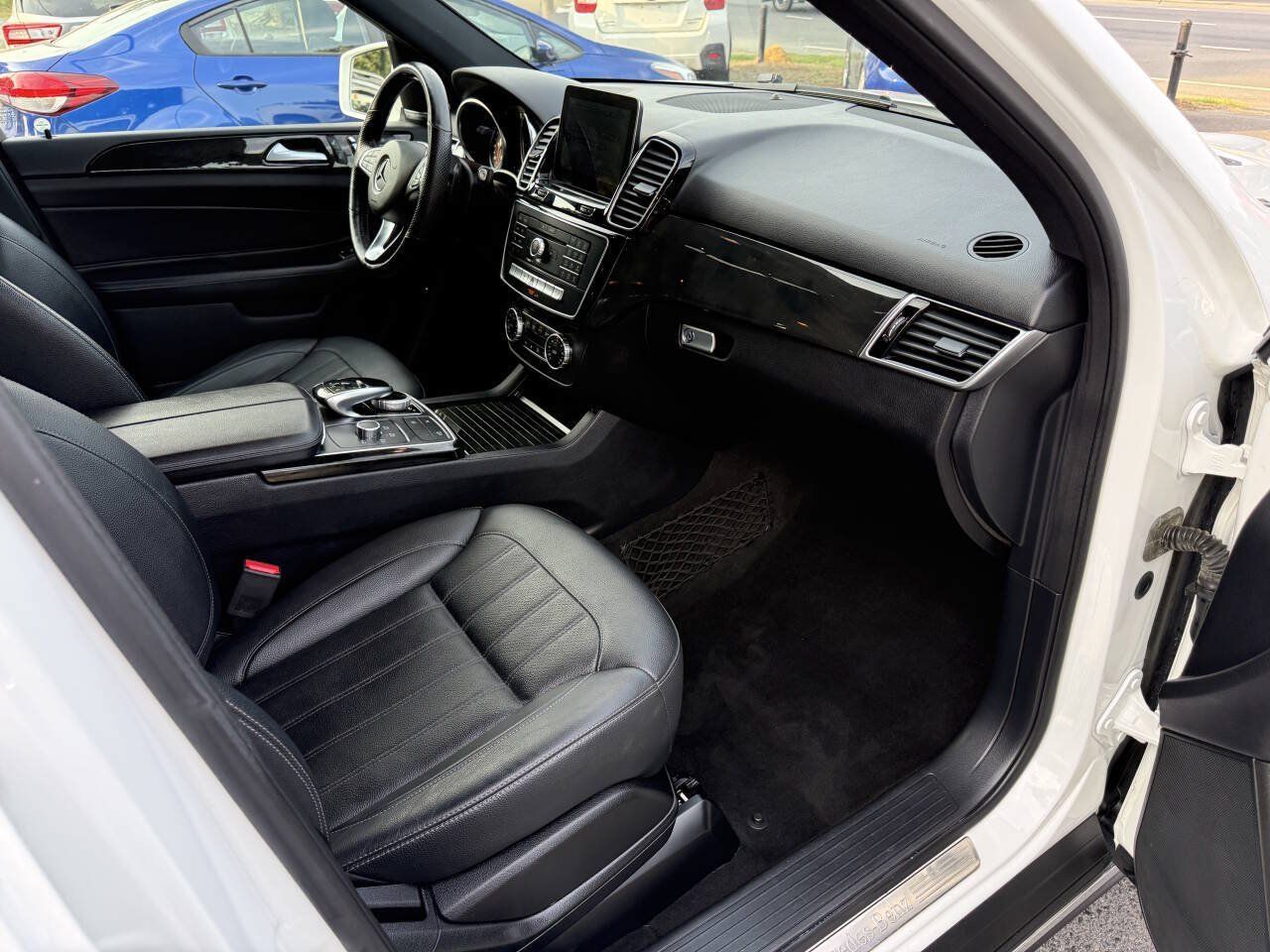 Used 2018 Mercedes-Benz GLE 350 4MATIC image 13