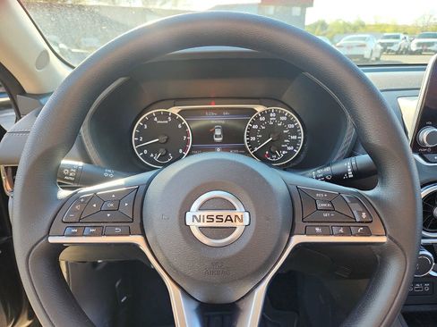 Used 2023 Nissan Sentra SV FWD image 18