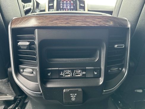 Used 2019 RAM 1500 Laramie AWD/4WD image 25