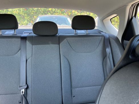 Used 2025 Kia K4 FWD image 38