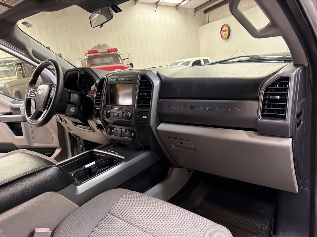 Used 2019 Ford F250 XLT w/ XLT Premium Package AWD/4WD image 38