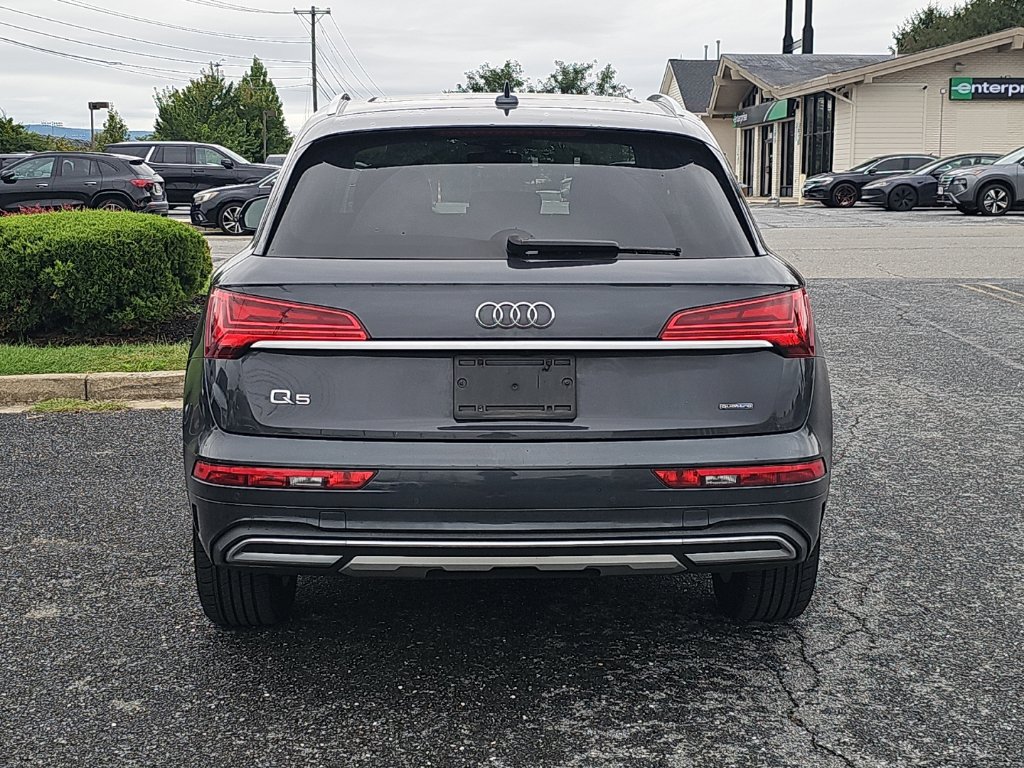 Used 2021 Audi Q5 2.0T Premium w/ Convenience Package AWD/4WD image 14
