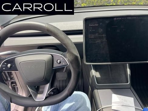 Used 2026 Tesla Model Y AWD image 1