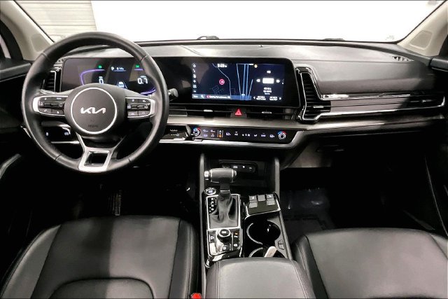 Used 2024 Kia Sportage EX FWD image 17