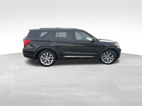 Used 2022 Ford Explorer Platinum w/ Equipment Group 601A image 7