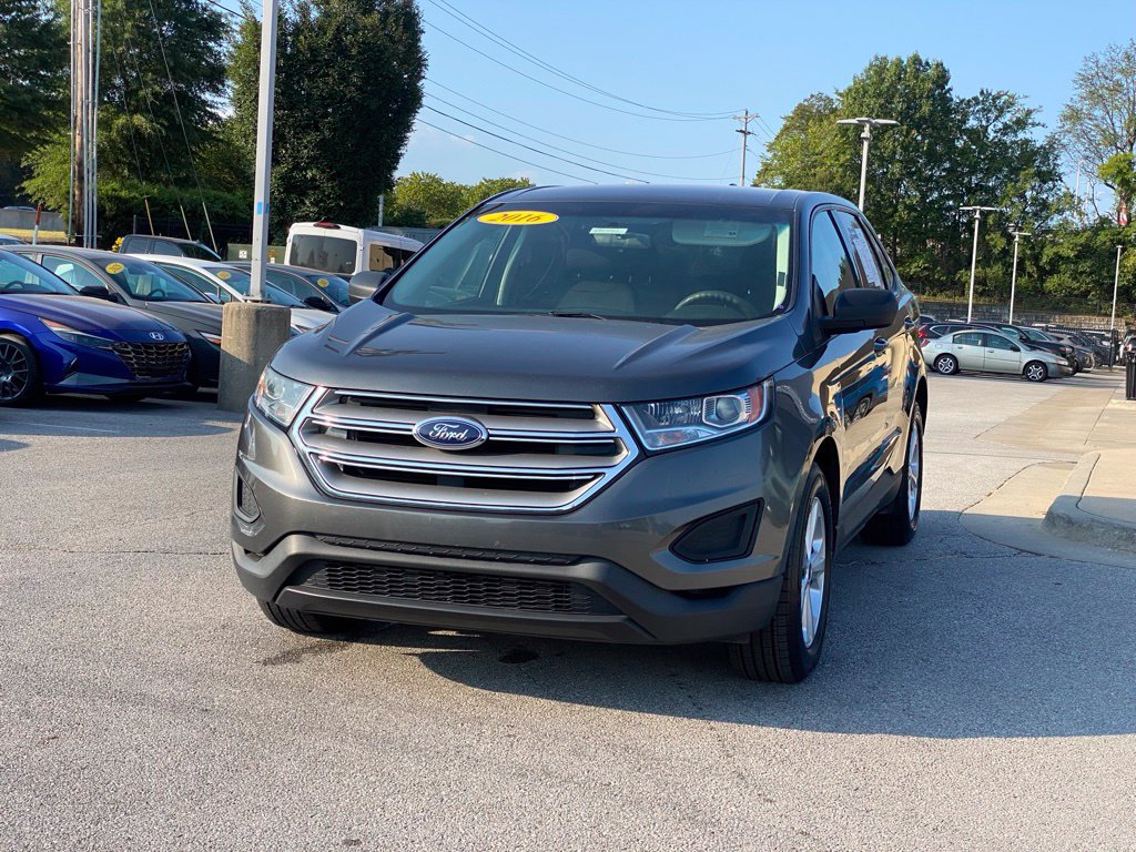 Used 2016 Ford Edge SE FWD image 3