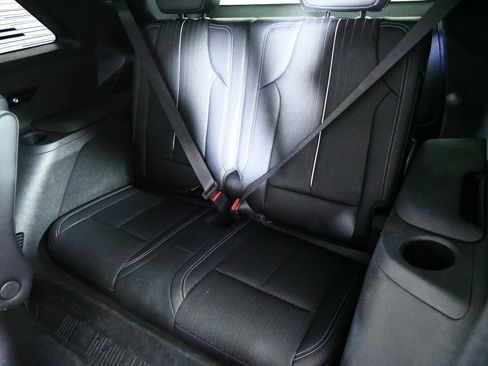 Used 2026 Cadillac Vistiq Sport w/ LPO, Floor Liner Package AWD/4WD image 33