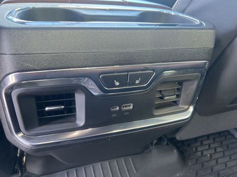 Used 2024 GMC Sierra 2500 Denali Ultimate image 13