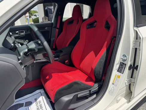 Used 2025 Honda Civic Type R image 10