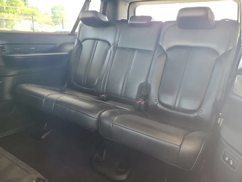 Used 2023 Jeep Wagoneer L Series II AWD/4WD image 9