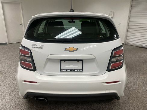 Used 2017 Chevrolet Sonic LT image 6