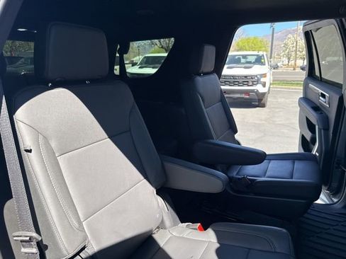 Used 2026 Chevrolet Tahoe Z71 w/ Comfort Package AWD/4WD image 30