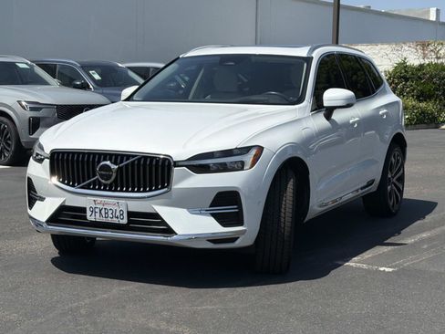 Certified 2023 Volvo XC60 T8 Ultimate w/ Protection Package AWD/4WD image 3