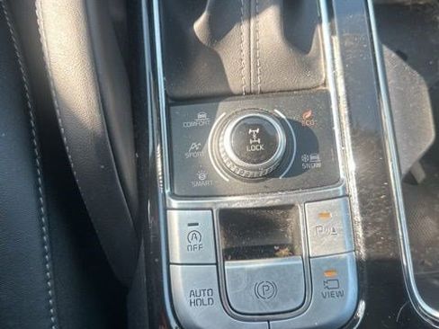 Used 2022 Kia Telluride SX w/ SX Prestige Package image 15