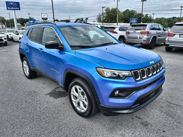 Used 2024 Jeep Compass Latitude AWD/4WD image 10