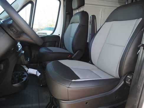 New 2025 RAM ProMaster 2500 image 10