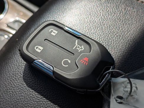Used 2022 GMC Acadia AT4 w/ Technology Package AWD/4WD image 30