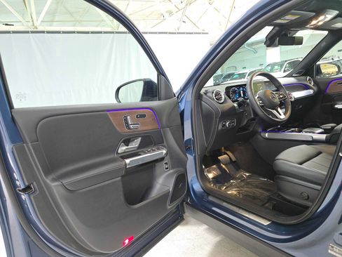 Used 2023 Mercedes-Benz GLB 250 4MATIC image 19