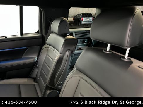 Used 2024 Hyundai Santa Fe Calligraphy AWD/4WD image 21