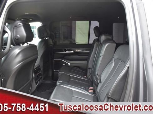 Used 2022 Jeep Wagoneer Series II RWD image 25