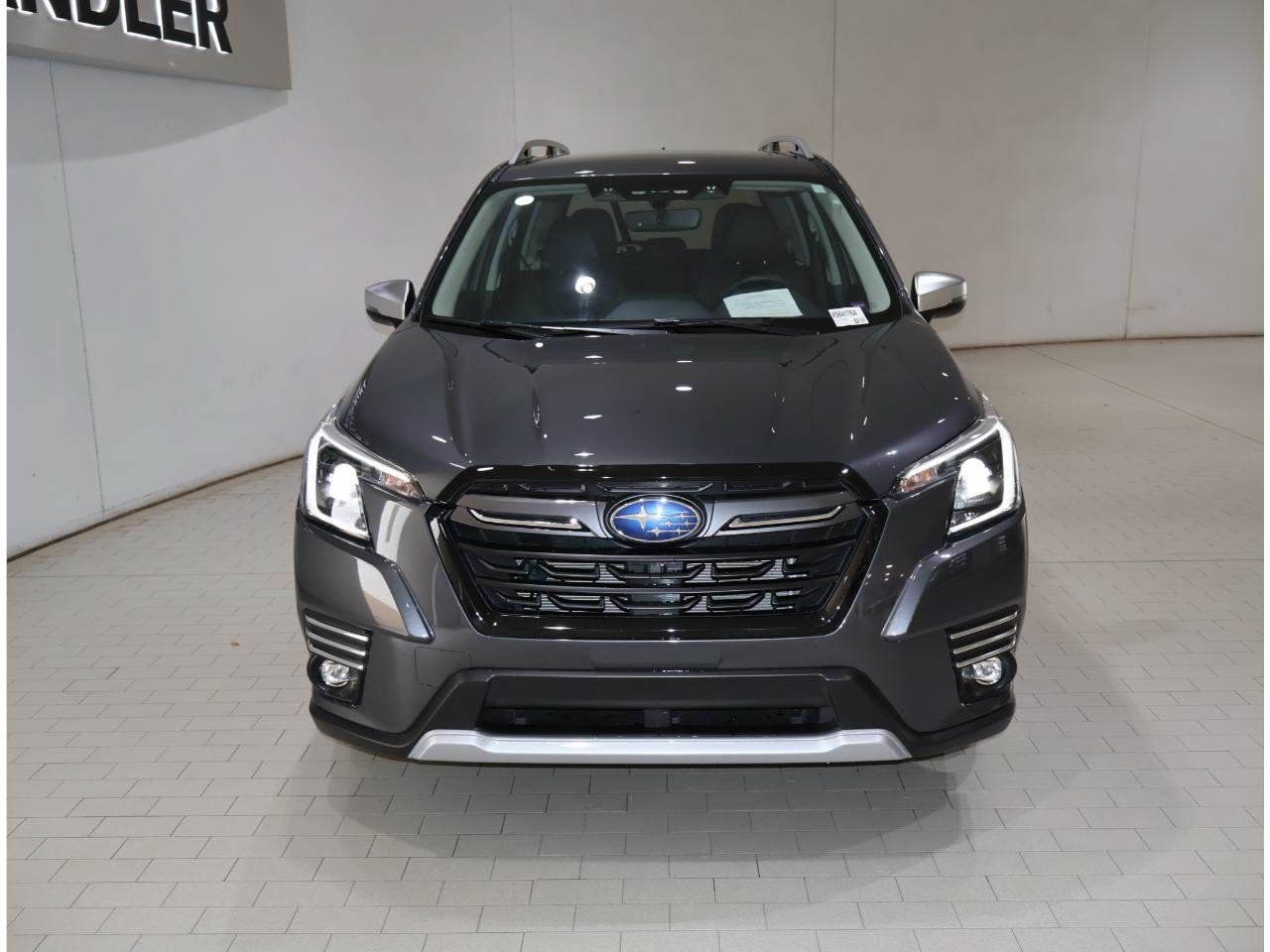 Used 2024 Subaru Forester Touring w/ POP Package 3 AWD/4WD image 9