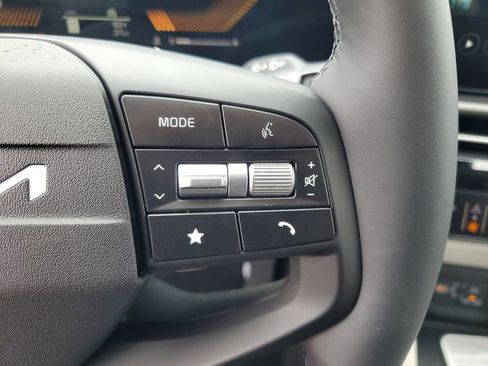 New 2026 Kia Sportage EX image 13