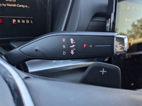 Certified 2025 GMC Terrain Elevation image 16