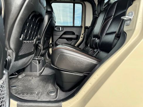 Certified 2022 Jeep Gladiator Mojave w/ Cold Weather Group image 27