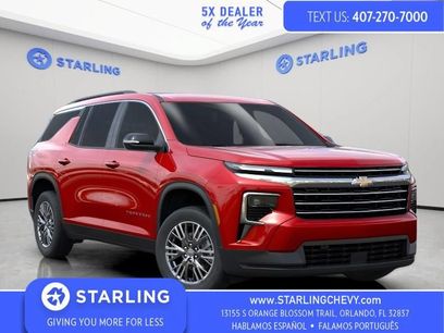 Used 2025 Chevrolet Traverse LT