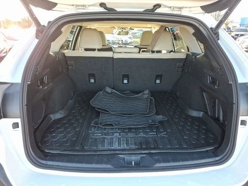 Used 2023 Subaru Outback Limited image 29