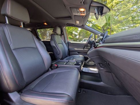 Used 2025 Honda Odyssey Sport-L image 30