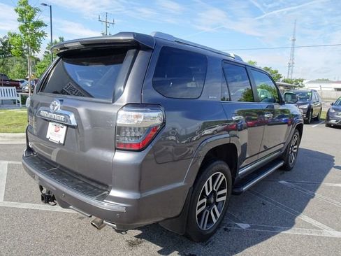 Used 2016 Toyota 4Runner Limited AWD/4WD image 4