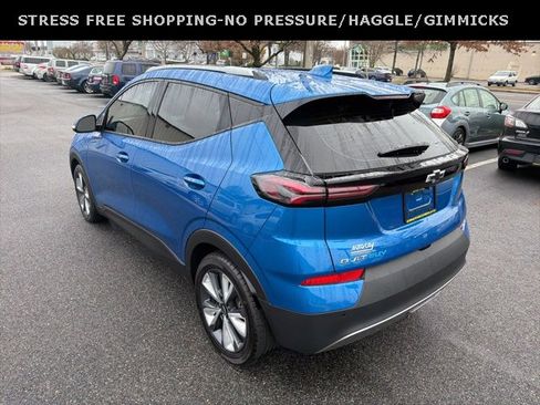 Used 2023 Chevrolet Bolt EUV LT w/ Convenience Package image 5