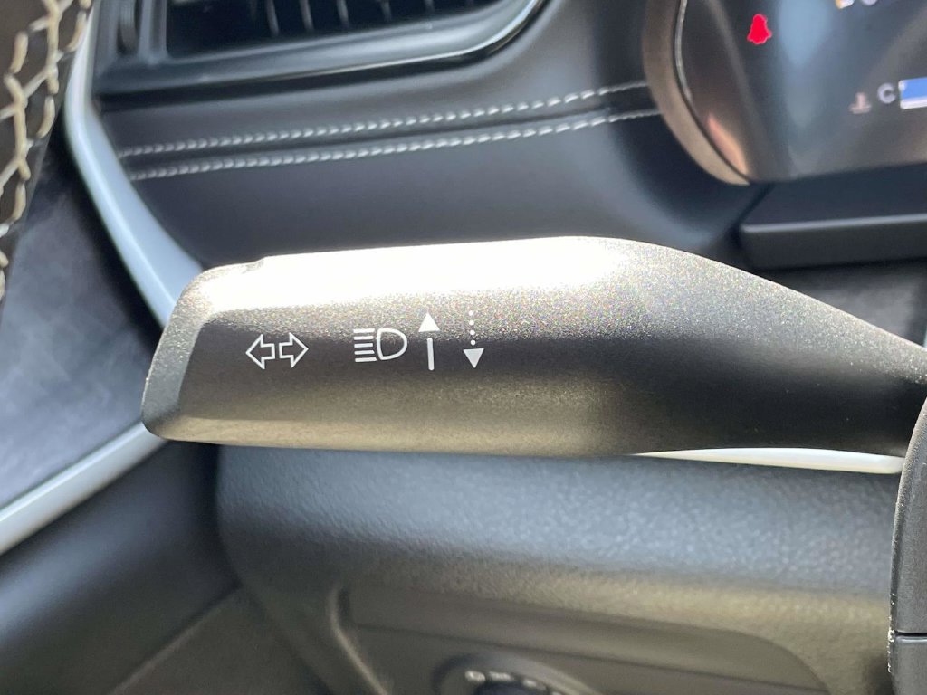 New 2027 Jeep Grand Cherokee Altitude RWD image 34
