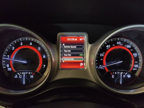 Used 2019 Dodge Journey SE FWD image 23