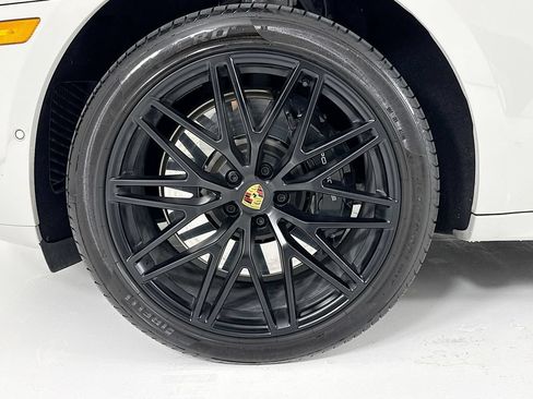 Certified 2026 Porsche Macan GTS AWD/4WD image 33