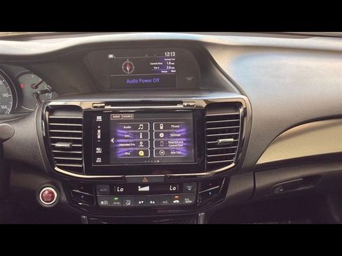 Certified 2017 Honda Accord EX-L image 23