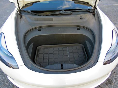 Used 2021 Tesla Model 3 Performance image 31