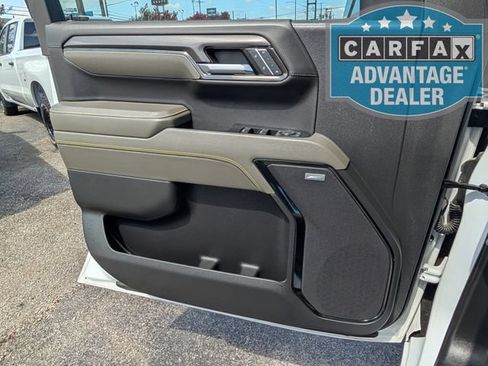 Used 2023 Chevrolet Silverado 1500 ZR2 w/ Technology Package AWD/4WD image 17