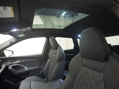 New 2025 Audi SQ5 Premium Plus image 33