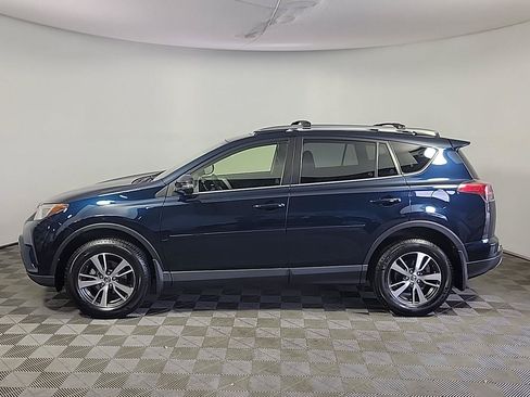 Used 2018 Toyota RAV4 XLE w/ Plus Extra Value Package AWD/4WD image 10