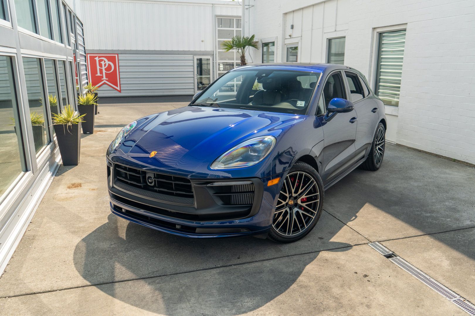 Used 2022 Porsche Macan GTS AWD/4WD image 3