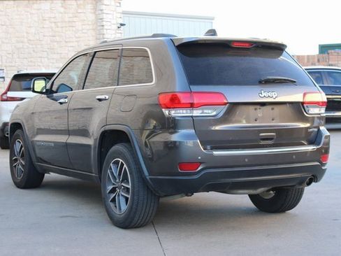 Used 2019 Jeep Grand Cherokee Limited w/ Luxury Group II image 3