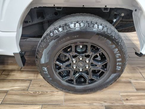Used 2024 Ford F150 XLT w/ XLT Black Appearance Package AWD/4WD image 21
