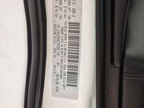 Used 2019 Jeep Grand Cherokee Altitude image 18