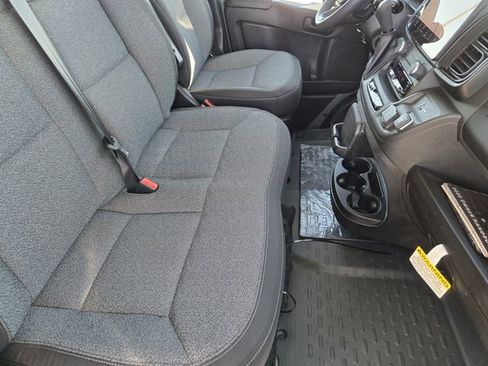 Used 2025 RAM ProMaster 2500 w/ Premium Convenience Group image 14
