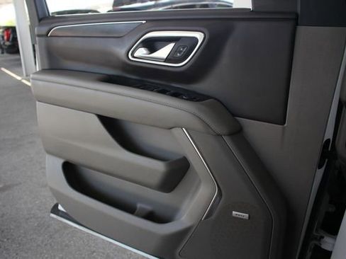 Used 2022 Chevrolet Tahoe Z71 image 18