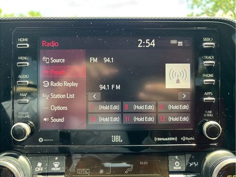 Used 2021 Toyota Highlander XSE FWD image 26